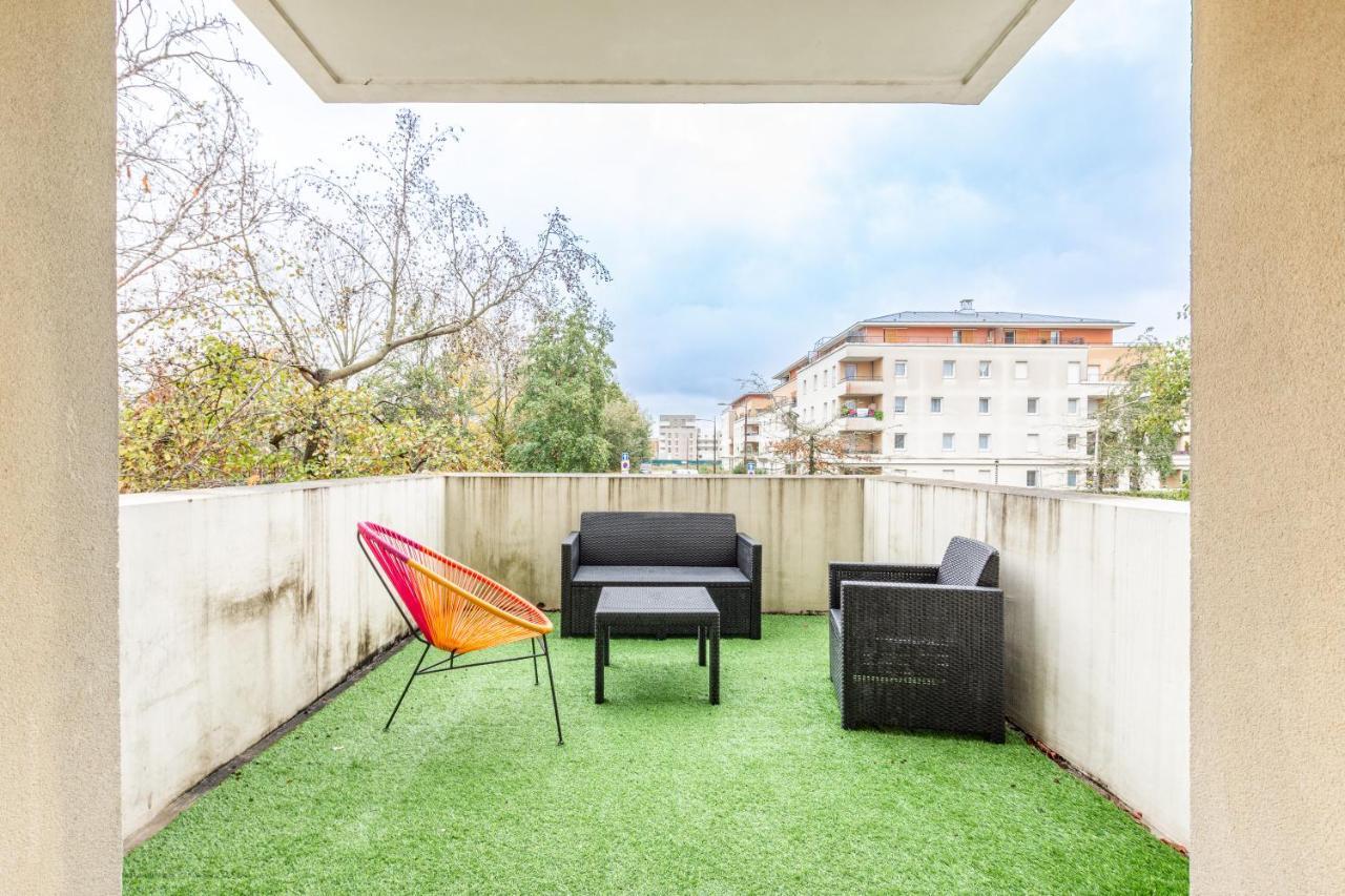 Mona, F2 Pour 4 Pers. - Fairytale Factory Apartment Bussy-Saint-Georges Luaran gambar